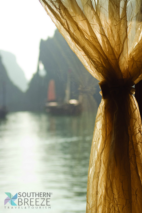 Ha Long - Indochina Cruise